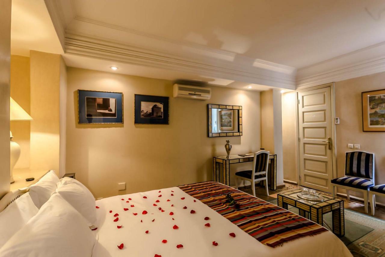 Hasna Espi&spa Riad